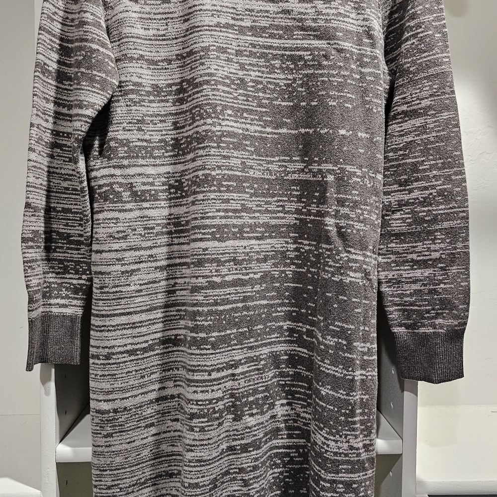 H by Halston Gray Patterned Long Sleeve Dress